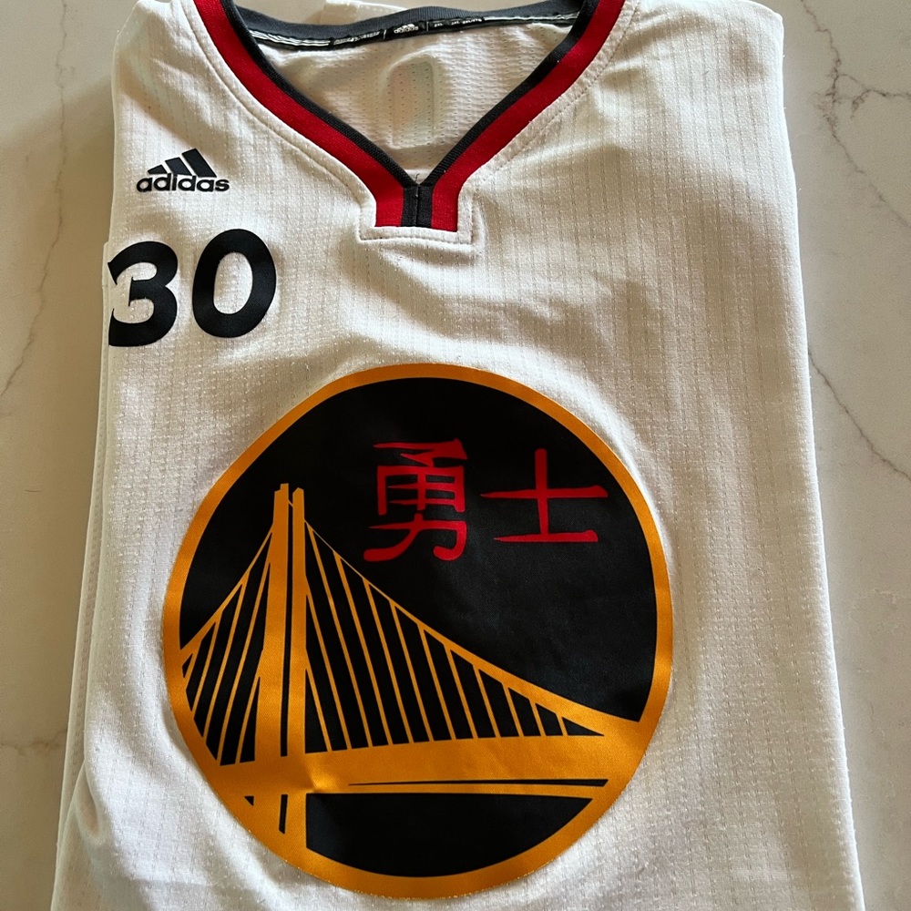 XXL Curry special edition Chinese New Year jersey.